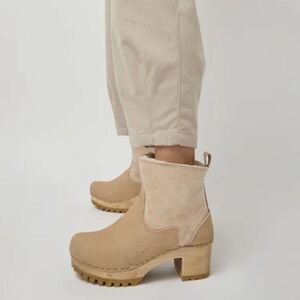 No. 6 Shearling Clog Boots Bone 5” mid heal size 39 fits size 7.5 or 8 worn ONCE